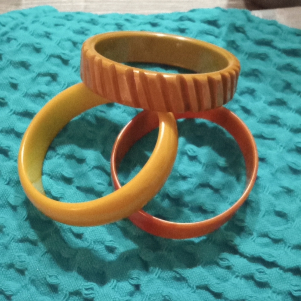 Bakelite Authentic bangles